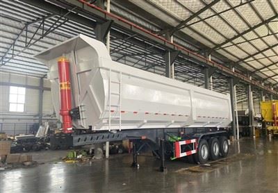 U-vormige dumptruck met hydraulische cilinder